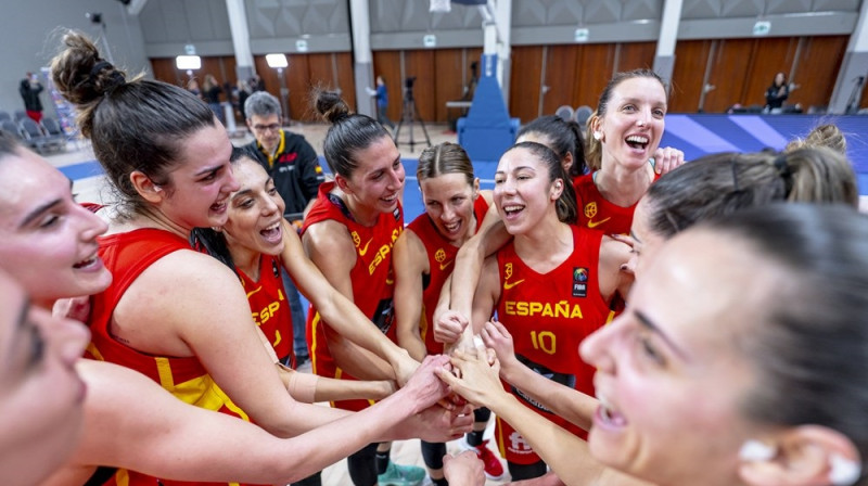 Spānijas basketbolistes 2023. gada 12. februarī Reikjavīkā. Foto: EuroBasket Women