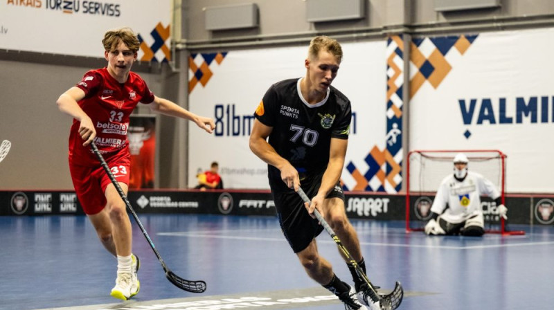 Jānis Ragovskis uzņēmies Talsu komandas līdera statusu, foto: Floorball.lv