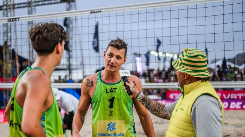 Kristians Fokerots un Mārtiņš Pļaviņš. Foto: volleyballworld.com