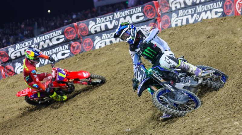 Eli Tomaks un Džets Lorenss. Foto: AMA Supercross