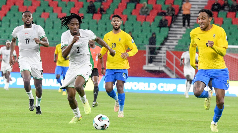 Mirklis no Nigērijas un Gabonas valstsvienību cīņas Marokas galvaspilsētā Rabātā. Foto: AP/Scanpix