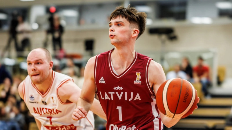 Adrians Andževs. Foto: FIBA