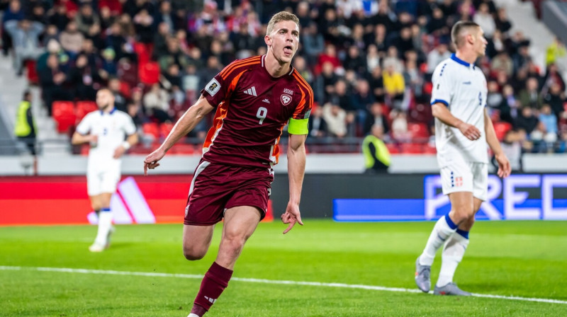 Vladislavs Gutkovskis pēc vārtu guvuma pret Serbijas valstsvienību. Foto: LFF