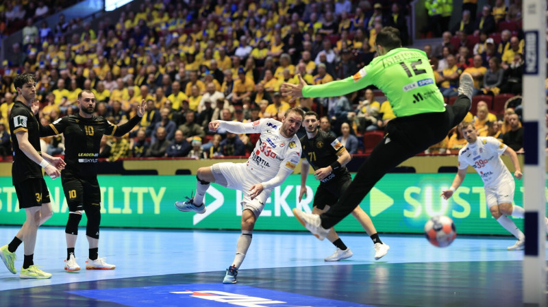 Horvāts Luka Cindričs gūst vārtus cīņā pret Gruzijas valstsvienību. Foto: Andreas Hillergren/EPA/Scanpix