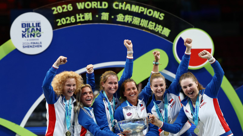 Čehijas tenisa zvaigžņotā izlase triumfē pasaules čempionātā. Foto: Reuters/Scanpix