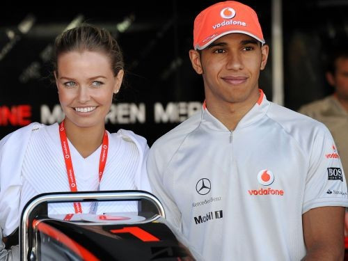 Hamiltons: "Domāju, ka ''McLaren'' ir stiprākā komanda F-1"