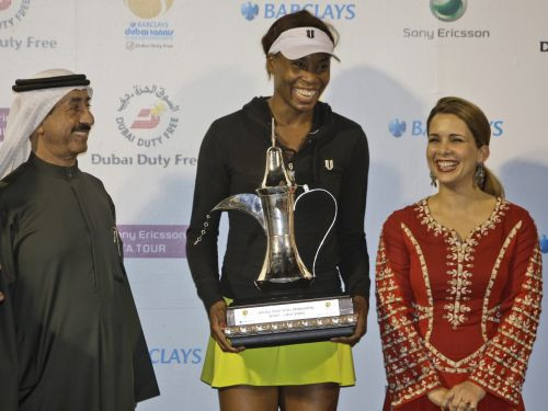 Viljamsa aizstāv Dubaijas titulu