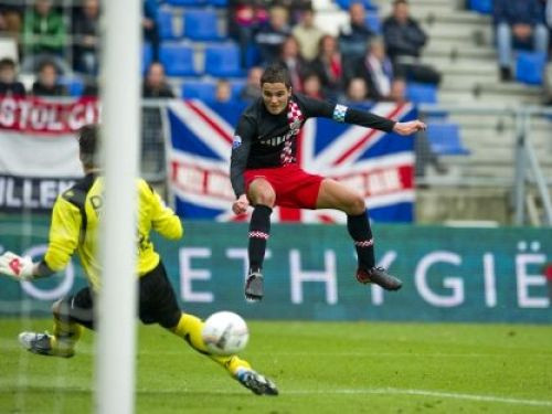 ''PSV'' rezultatīvā mačā ar grūtībām pieveic pastarīti un atgūst 1. vietu