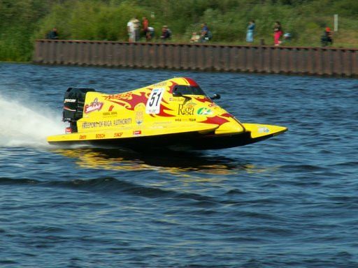 Slakteris Somijā sasniedz 193 km/h un izcīna otro vietu F2 ātrumsacīkstēs