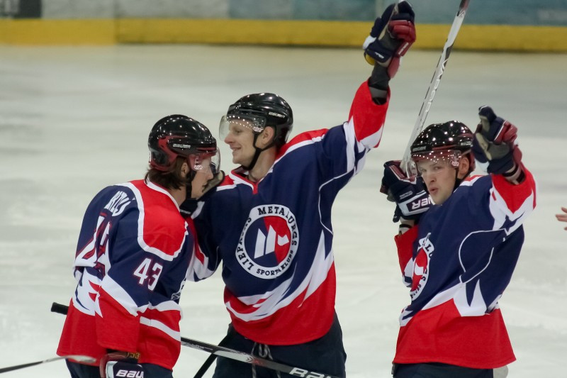 ''Metalurgs'' ar uzvaru sāk Latvijas hokeja čempionāta finālsēriju