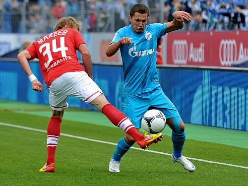 Krievija: "Zenit sagrauj "Spartak" ar 5:0, "Dinamo" turpina zaudēt