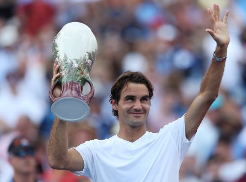 Federeram "sausais" sets pret Džokoviču un piektais Sinsinati tituls