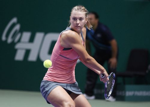 "WTA Championships" finālā tiksies Viljamsa un Šarapova