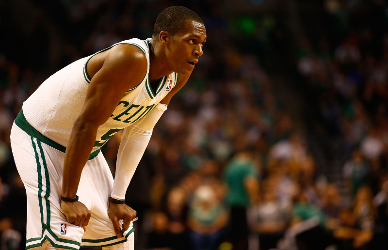 Rondo un "Celtics" Bostonā mērosies spēkiem ar "76ers"