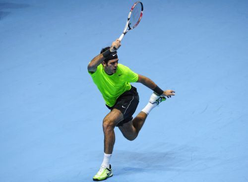Del Potro pārspēj Federeru un pievienojas viņam pusfinālā