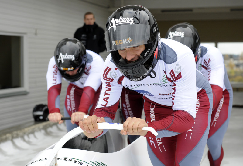 Ķibermaņa četriniekam sudrabs pasaules junioru čempionātā