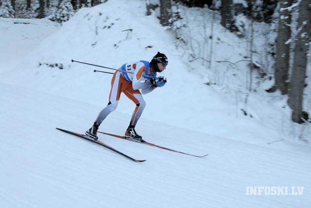Latvijas distanču slēpotāji dodas uz Pasaules čempionātu junioriem