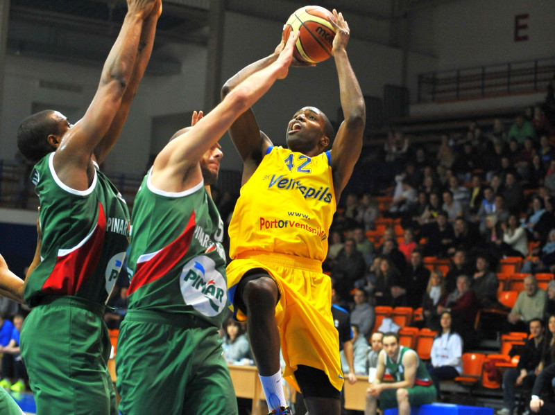 BK "Ventspils" atklās rumāņu klubu basketbolu