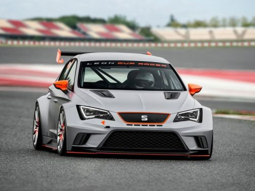 Foto: SEAT prezentē jauno WTCC sacīkšu auto