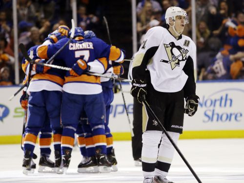 "Islanders" rezultatīvā mačā pieveic "Penguins", "Sharks" ar 4:0 izslēdz "Canucks"