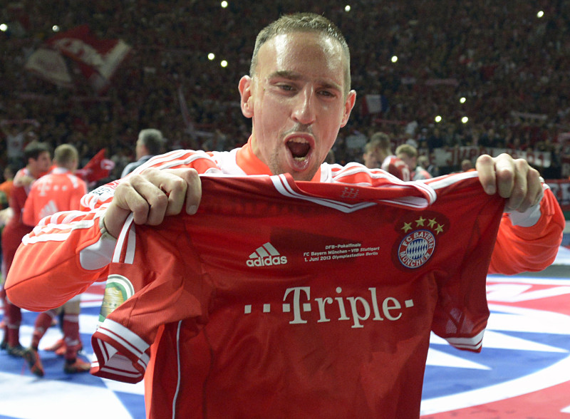 Riberī pagarina līgumu ar "Bayern"