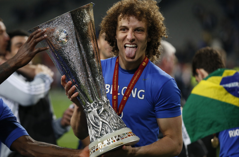 "Barcelona" piedāvā "Chelsea" 35 miljonus par Luizu