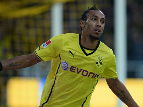Dortmundes "Borussia" pārliecinoši pieveic Lēverkūzeni un turpina uzvaru sēriju