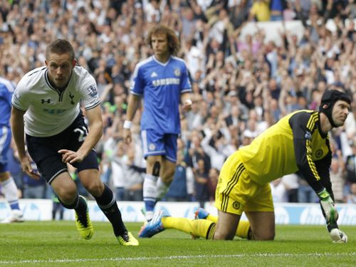 Londonas derbijā "Tottenham" un "Chelsea" neizšķirts