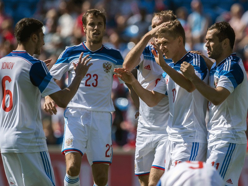 Krievijas futbola izlasē tikai vietējo klubu spēlētāji