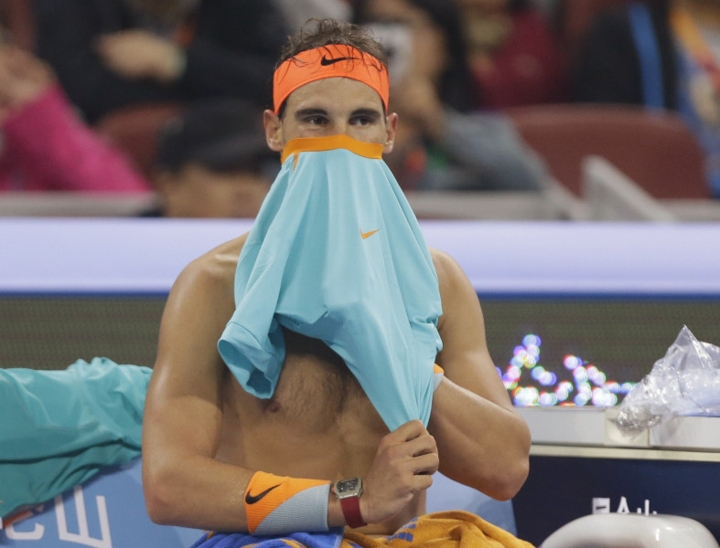 Nadals Šanhajā spēlēs, neskatoties uz apendicītu