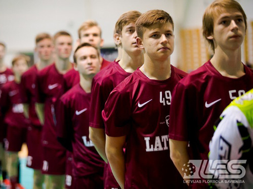 Kocēnos nūjas krustos "Latvija U19" un "Rubene"