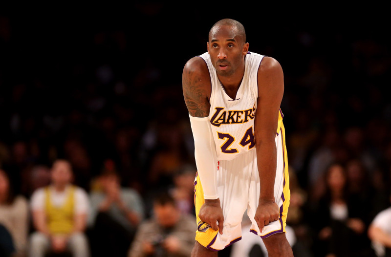 Braienta 44 punkti neglābj "Lakers" no zaudējuma "Warriors"