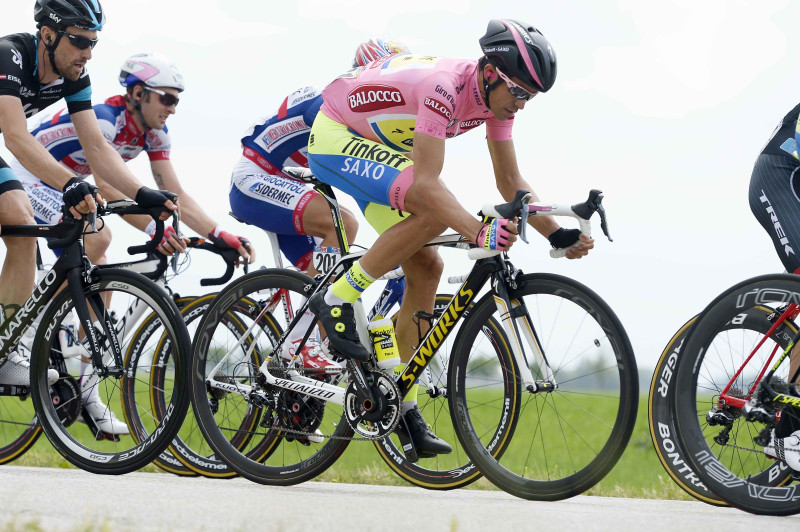 Giro: Kontadors nostiprinās vadībā, Saramotins ātrāks par 11 sportistiem