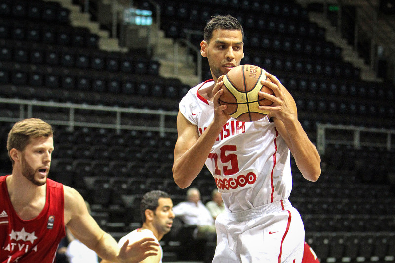 Mežrī pievienojas "Mavs" un kļūst par pirmo tunisieti NBA