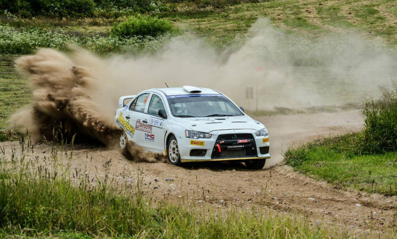 Lietuvas rallijā Vorobjovs triumfē savā klasē, lietuvietim ar BMW iespaidīga avārija (+video)