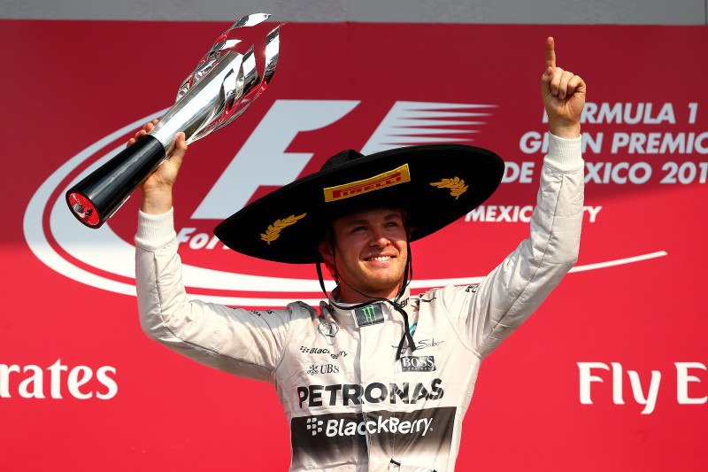 Meksikas F1 uzvar Rosbergs, Raikonenam un Fetelam avārijas
