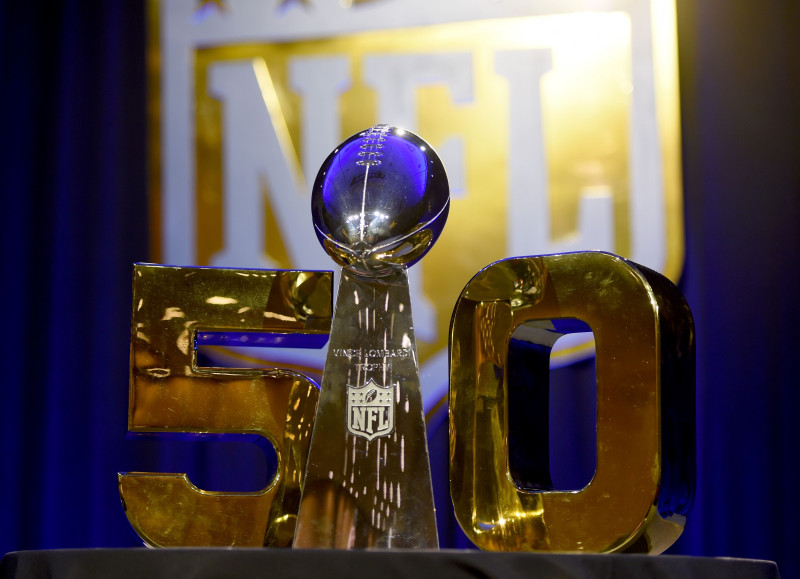 Sporta un izklaides kulminācija ASV: "Super Bowl 50" Kalifornijā