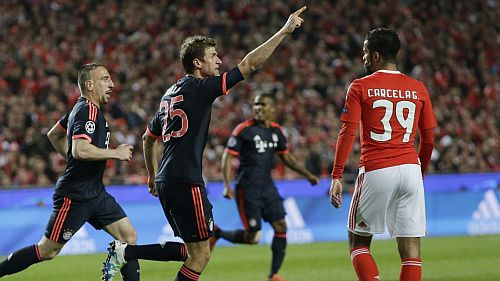 ''Bayern'' ar grūtībām pārkāpj ''Benfica'' barjeru un iekļūst ČL pusfinālā