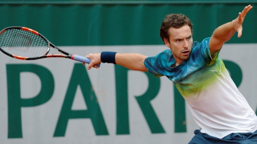 Gulbis: "18. kortā pret spēlētājiem izturas kā pret sūdiem"