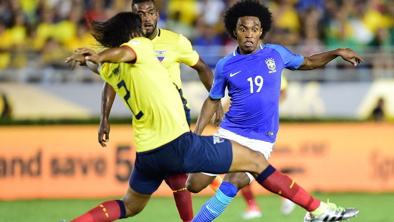 Brazīlija "Copa America" startā izvairās no zaudējuma Ekvadorai