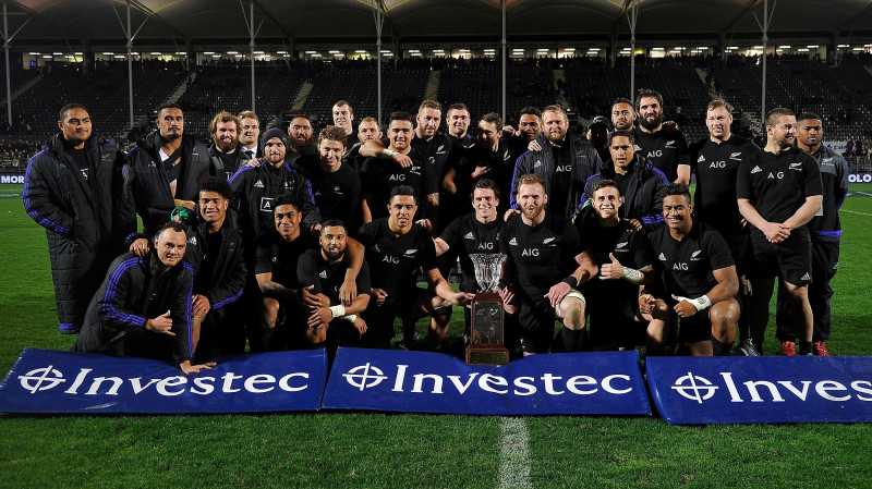 Brāļi Saveas nodrošina “All Blacks” uzvaru Regbija čempionātā