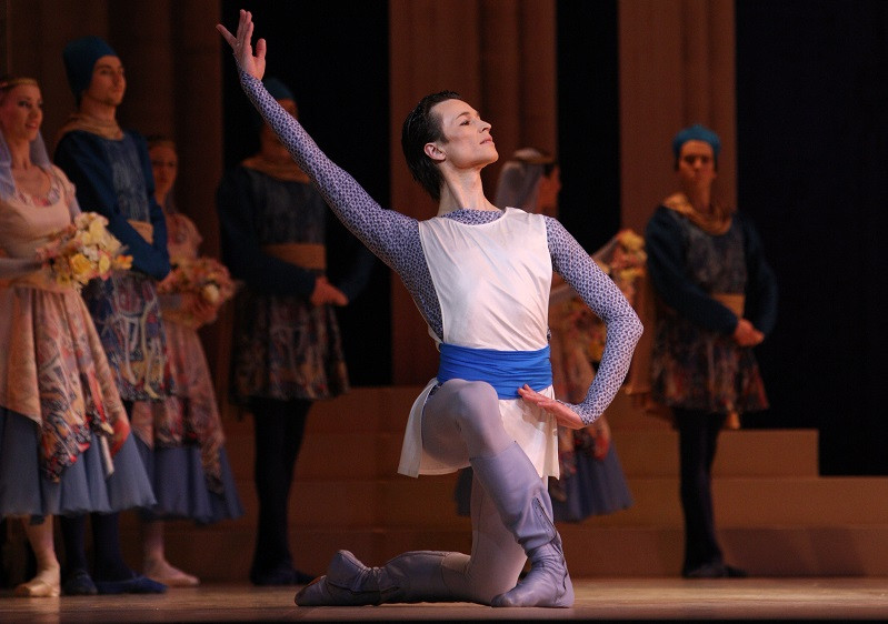 Latvijas Nacionālā baleta premjera Sergeja Neikšina jubilejas izrāde – balets „Raimonda” 7. oktobrī