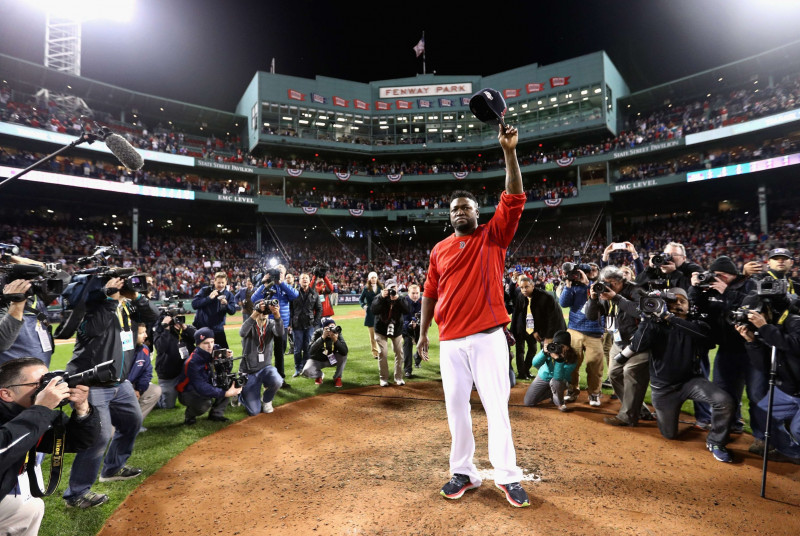 Klīvlenda atstāj sausā Bostonu, MLB leģenda Ortizs beidz karjeru