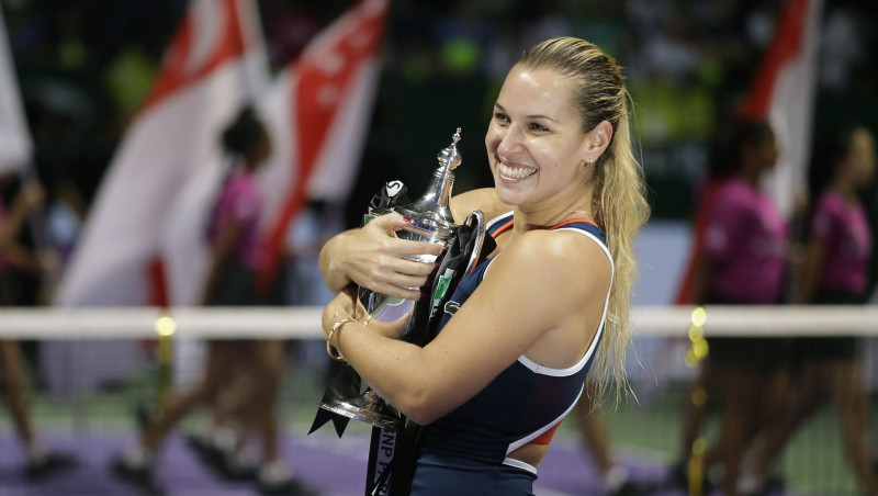Mazā Cibulkova triumfē lielajā turnīrā Singapūrā