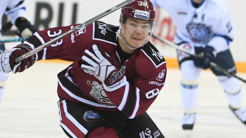 "Dinamo" saglabā sastāvā vēl četrus hokejistus no pagājušās sezonas