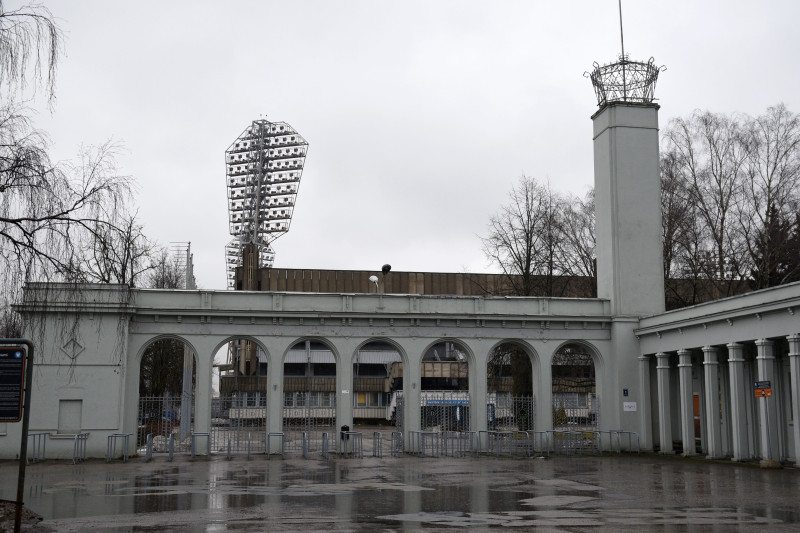 Stadiona ''Daugava'' ledus halle nav izmantojama konstrukciju pārslodzes dēļ