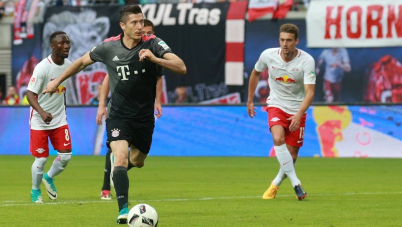 ''Koln'' bez Rudņeva izlaiž svarīgu uzvaru, trakā galotnē ''Bayern'' uzvar 5:4