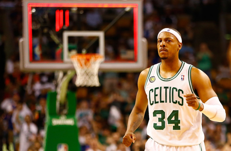 Karjeru beigušais Pols Pīrss paraksta simbolisku līgumu ar "Celtics"