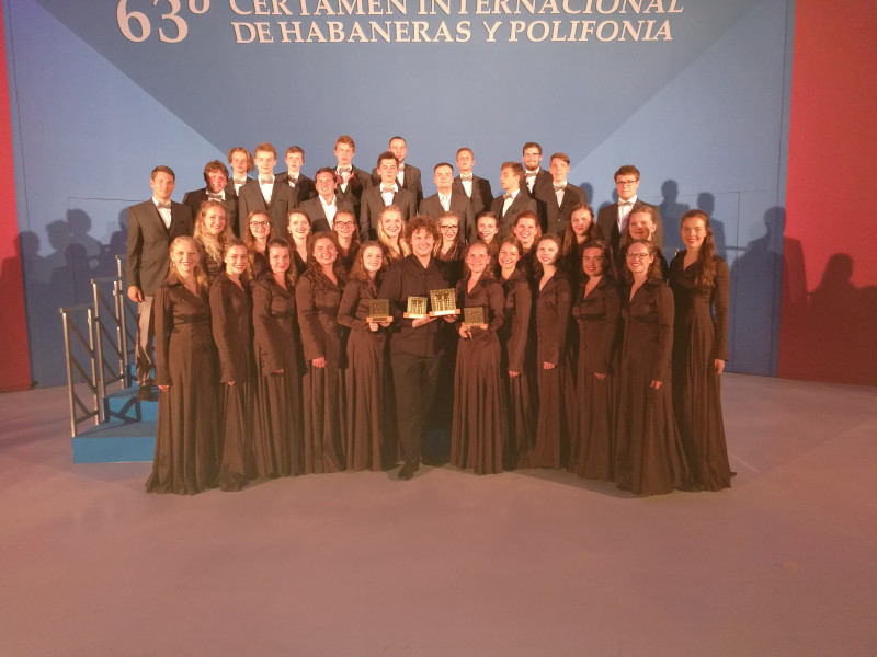 Jauniešu koris “ Kamēr…” triumfē konkursā Spānijā