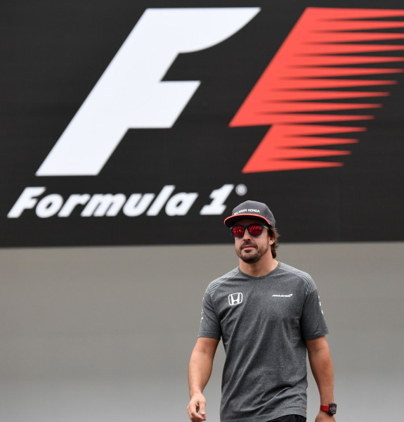 Alonso: "Nav loģiski, ka Fetelam ir četri, bet Hamiltonam - trīs tituli"